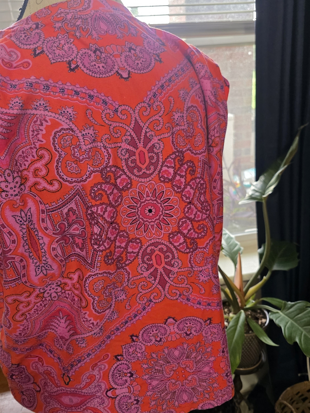 FARM Rio Red & Pink Paisley Muscle Tee - Picture 7 of 13